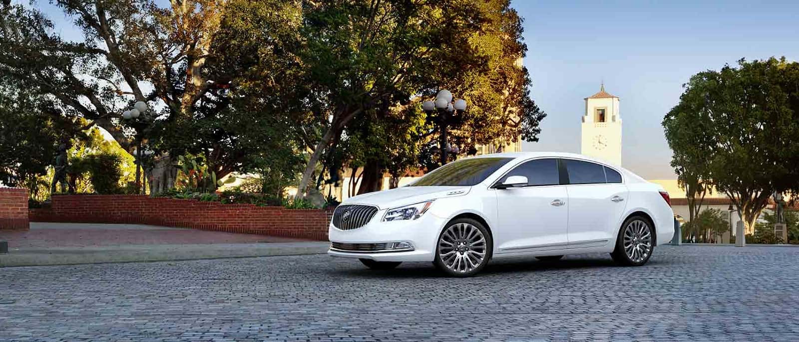 2016 Buick LaCrosse White