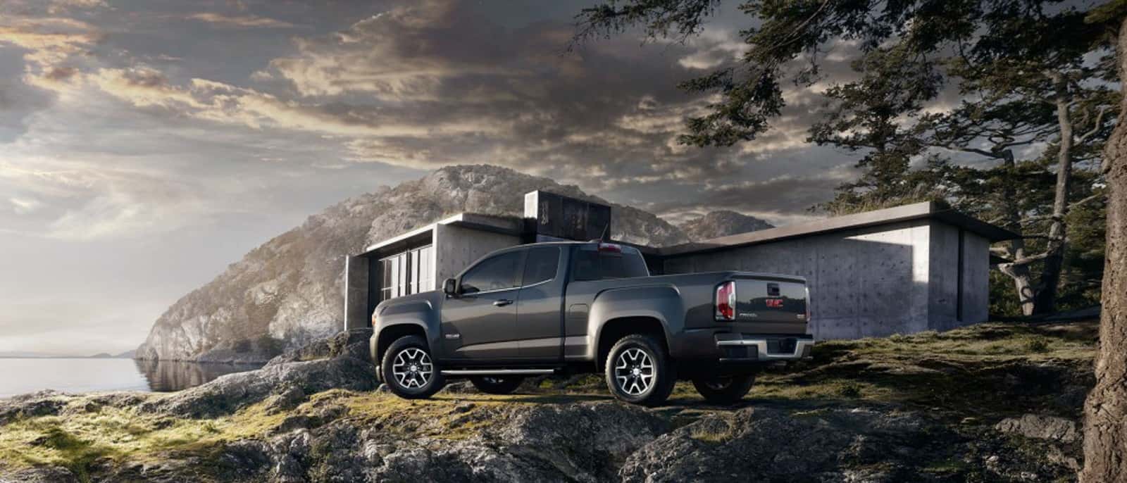 2016 GMC Canyon Side Rear
