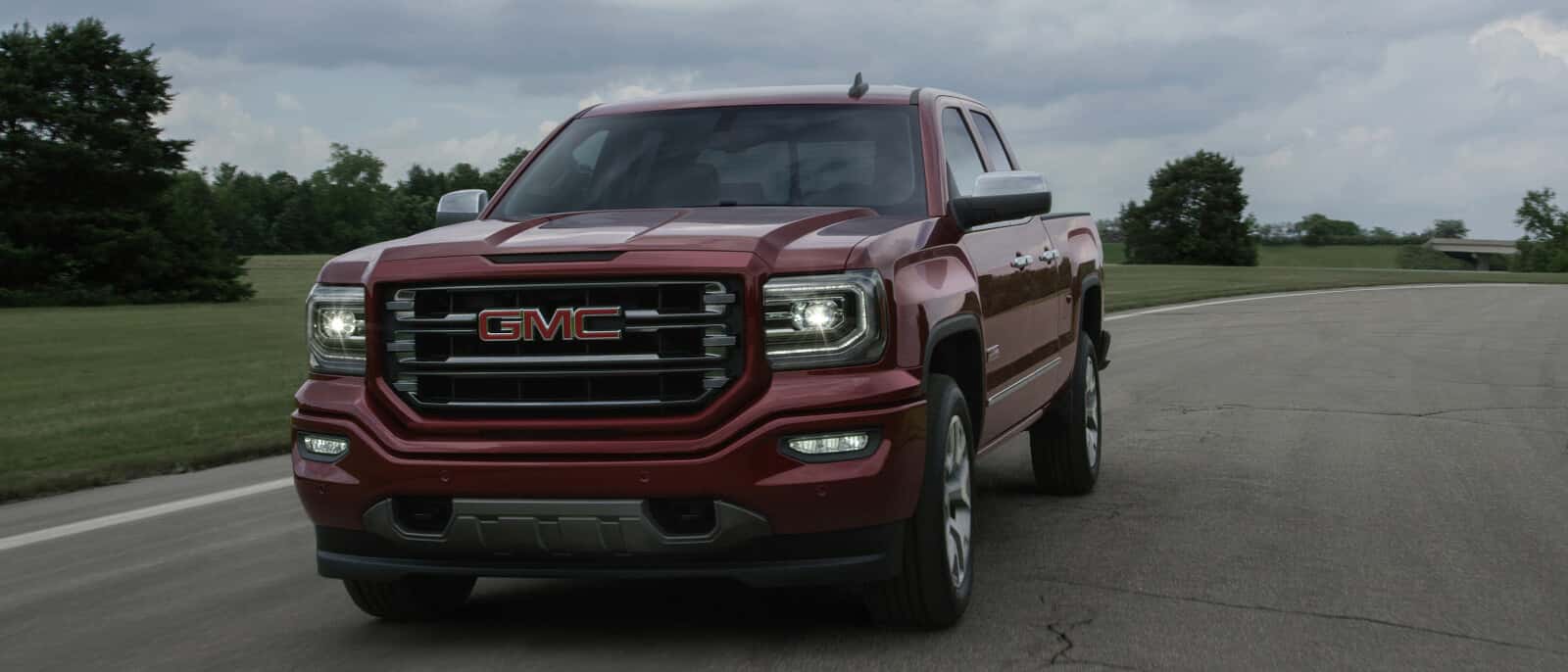 2016 GMC Sierra 1500 in red