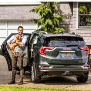 Reasons to lease a car
