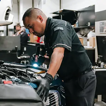 Mercedes-Benz Service Technician