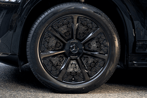 maybach eqs design