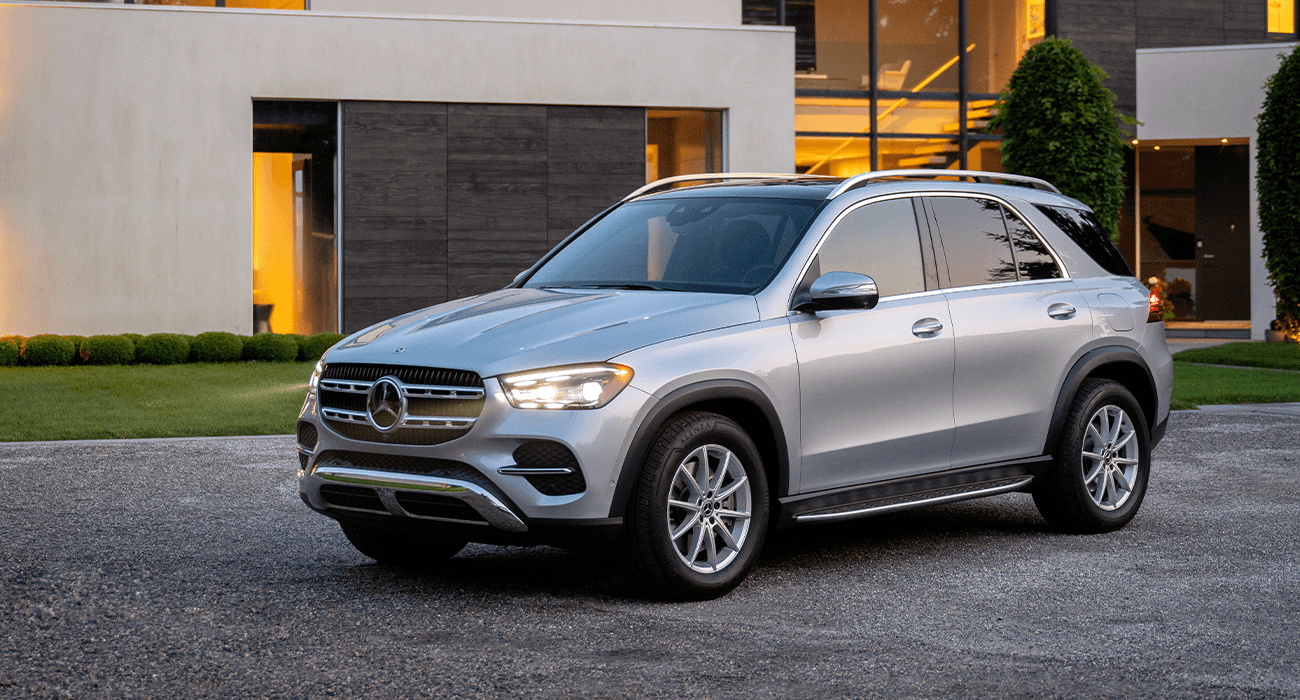 2025 GLE 450e SUV Hero Banner