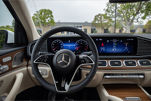 GLE 450e Interior Digital Dashboard