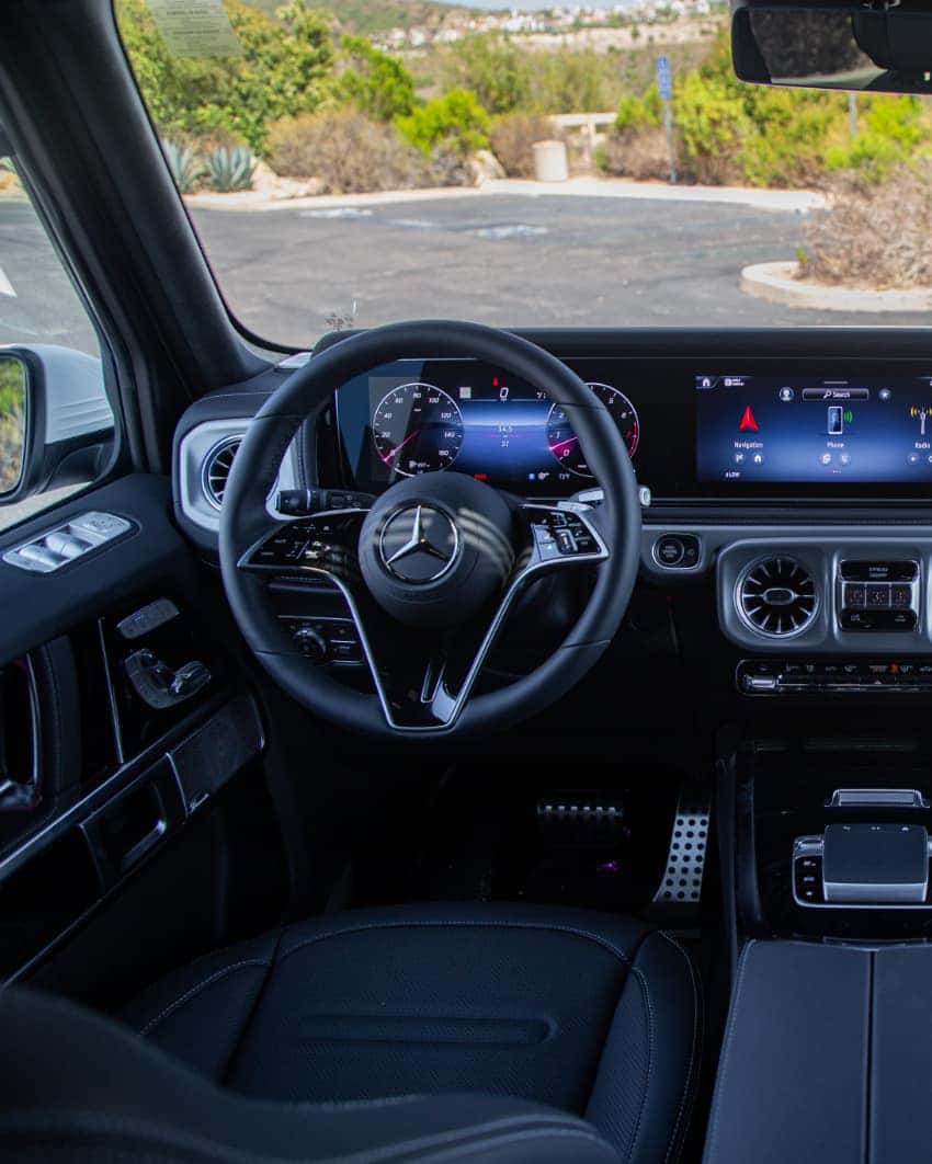 2026 G 550 MANUFAKTUR upholstery and interior personalization options