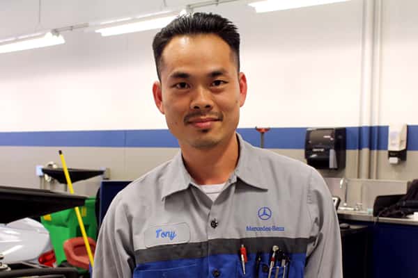 tony nyugen service staff member