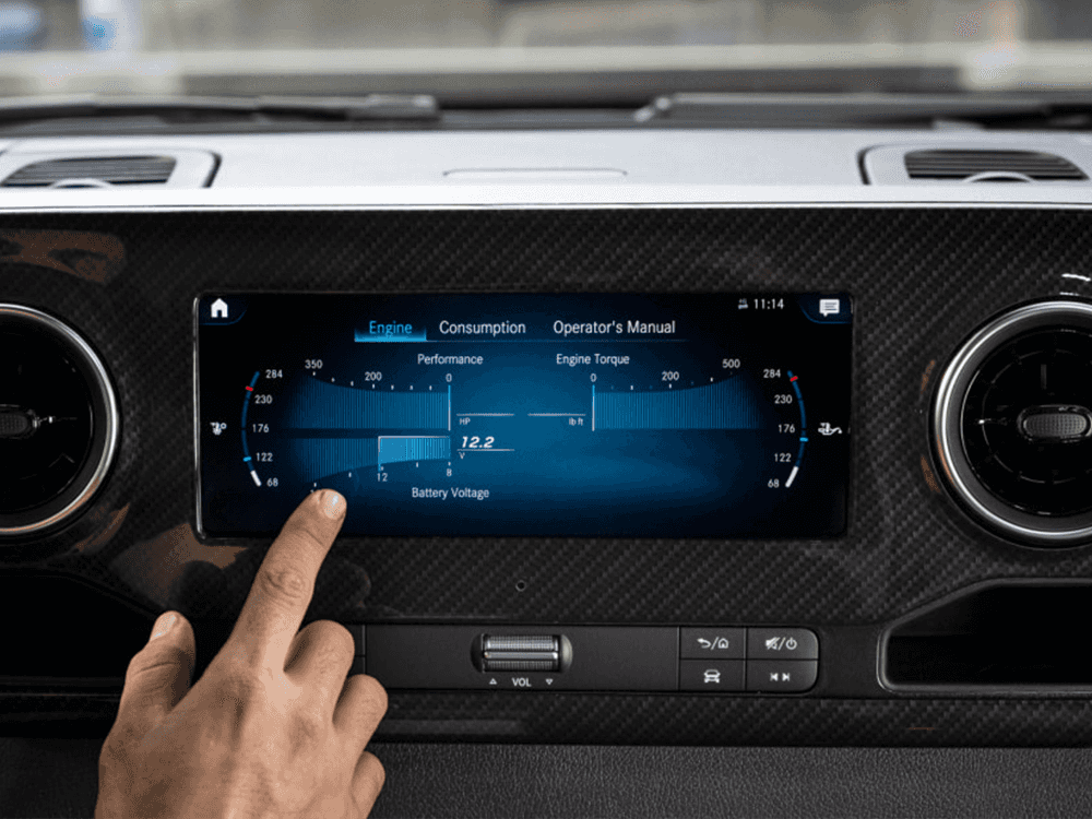 2025 C-Class screen