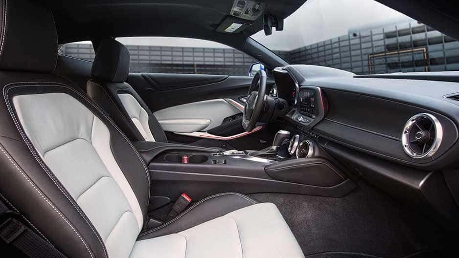 Interior Features of the New Chevrolet Camaro at Garber in Orange-Park, FL