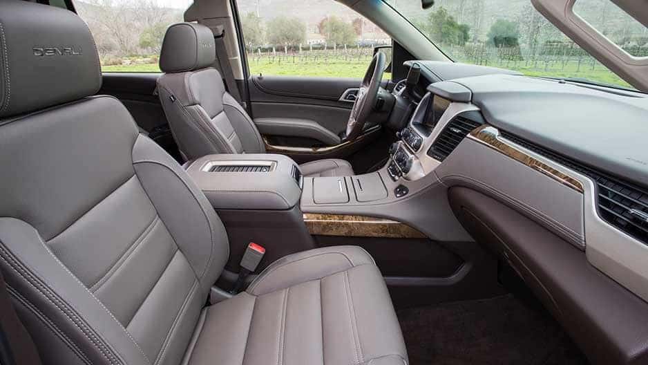 Interior Features of the New GMC Yukon at Garber in Orange-Park, FL