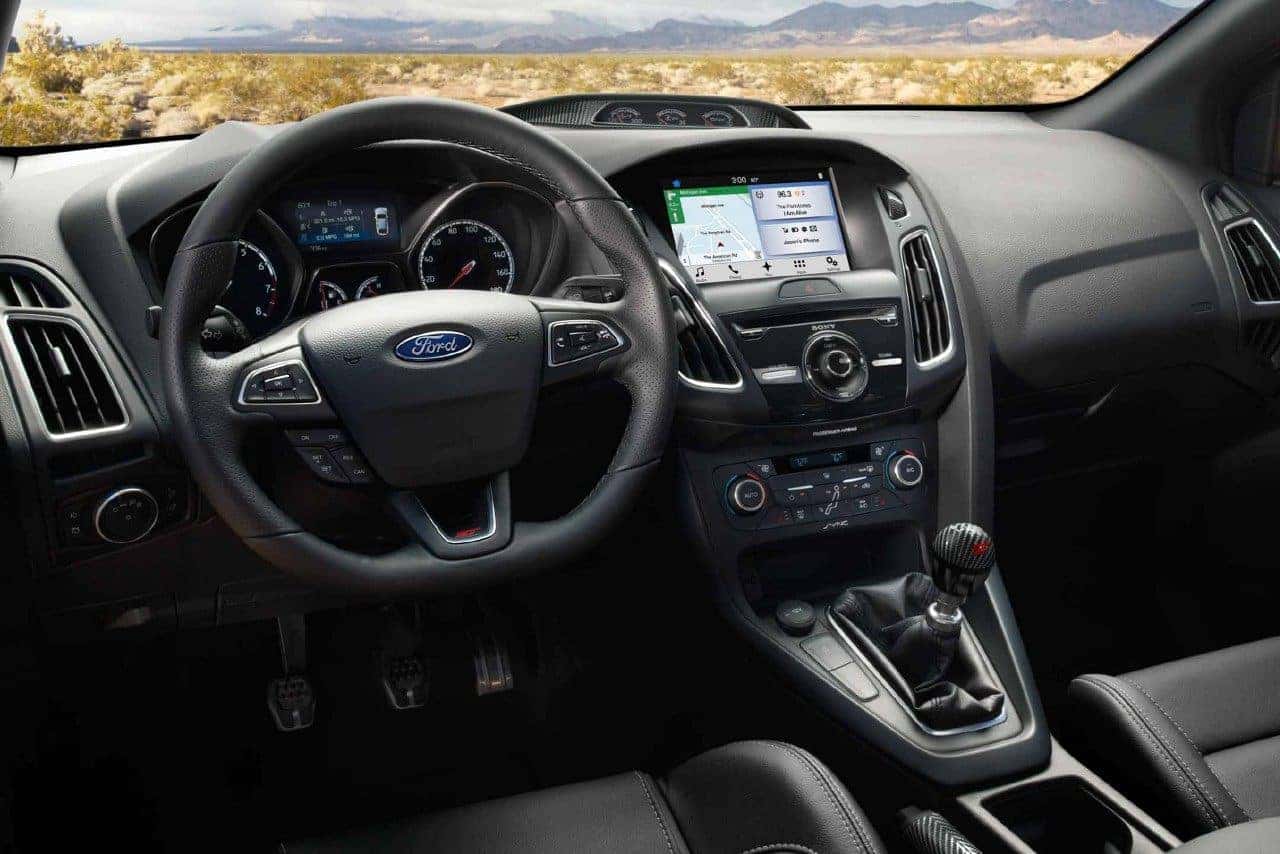 2022 ford focus st base interior