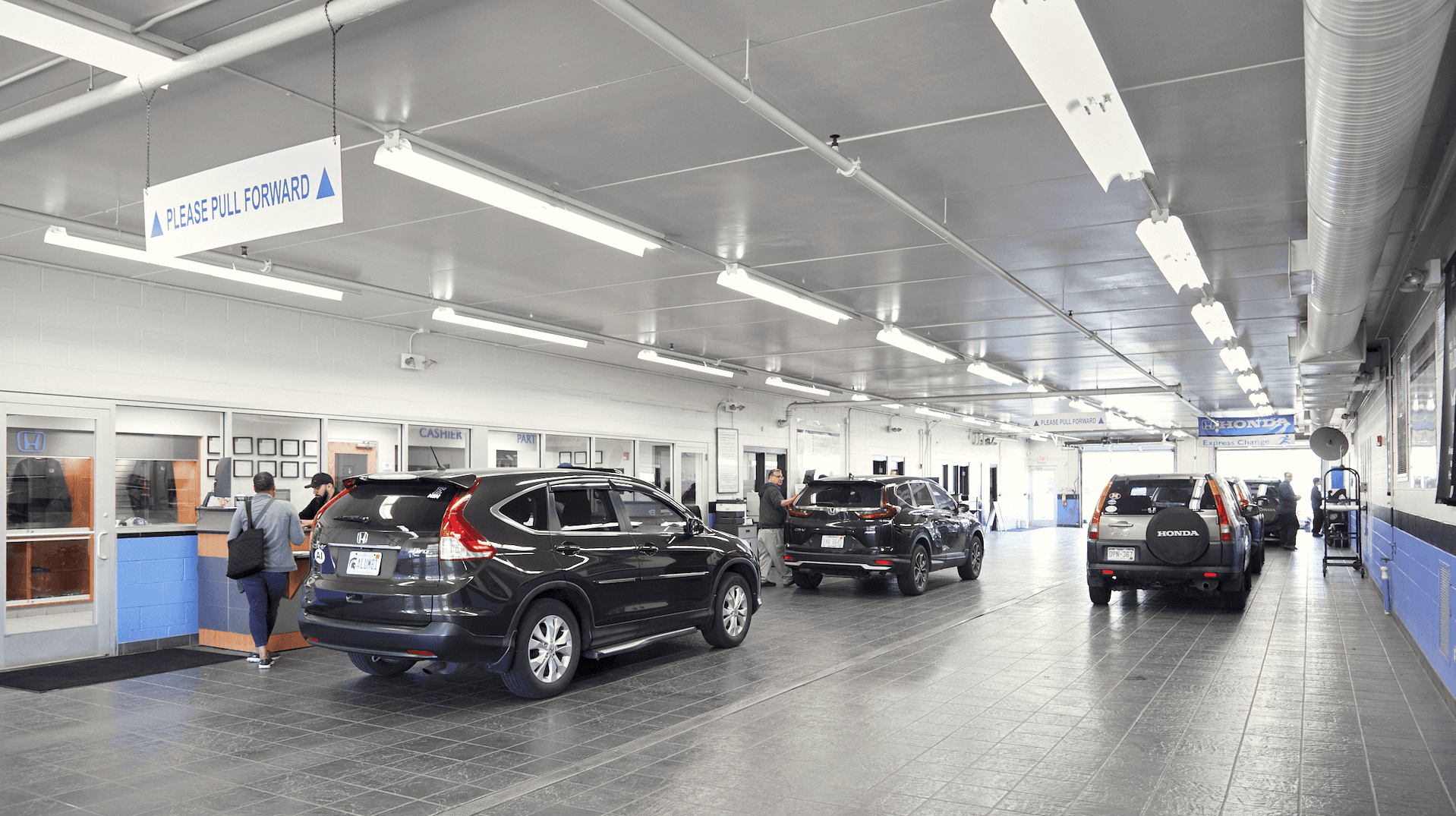 Car lot of Honda dealership