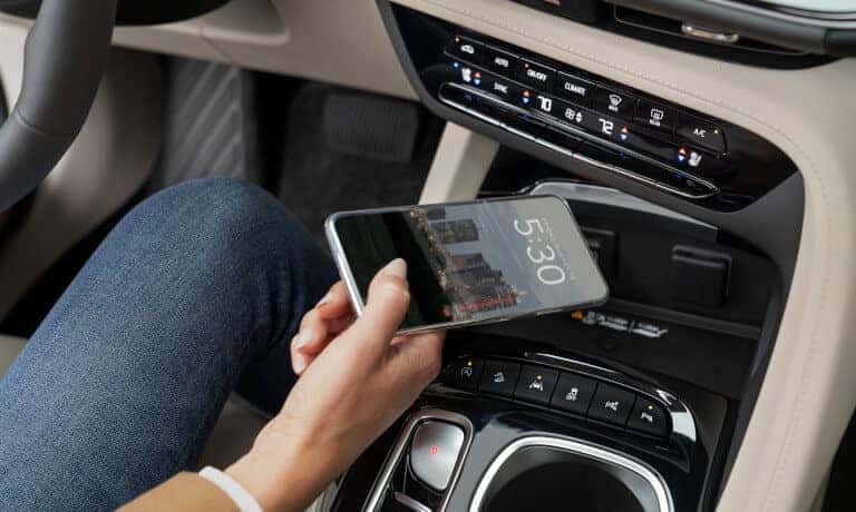 2023 Buick Envision interior infotainment