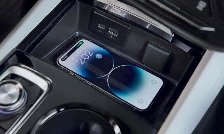 2024 Buick Envision interior wireless charging