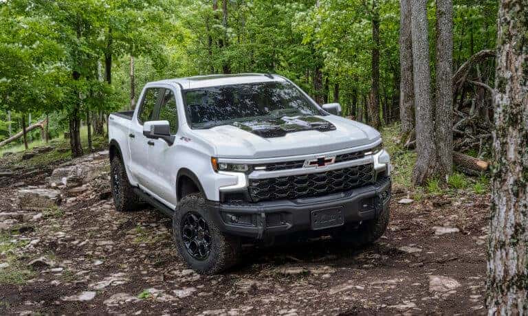 26Chevy-Silverado1500-Exterior