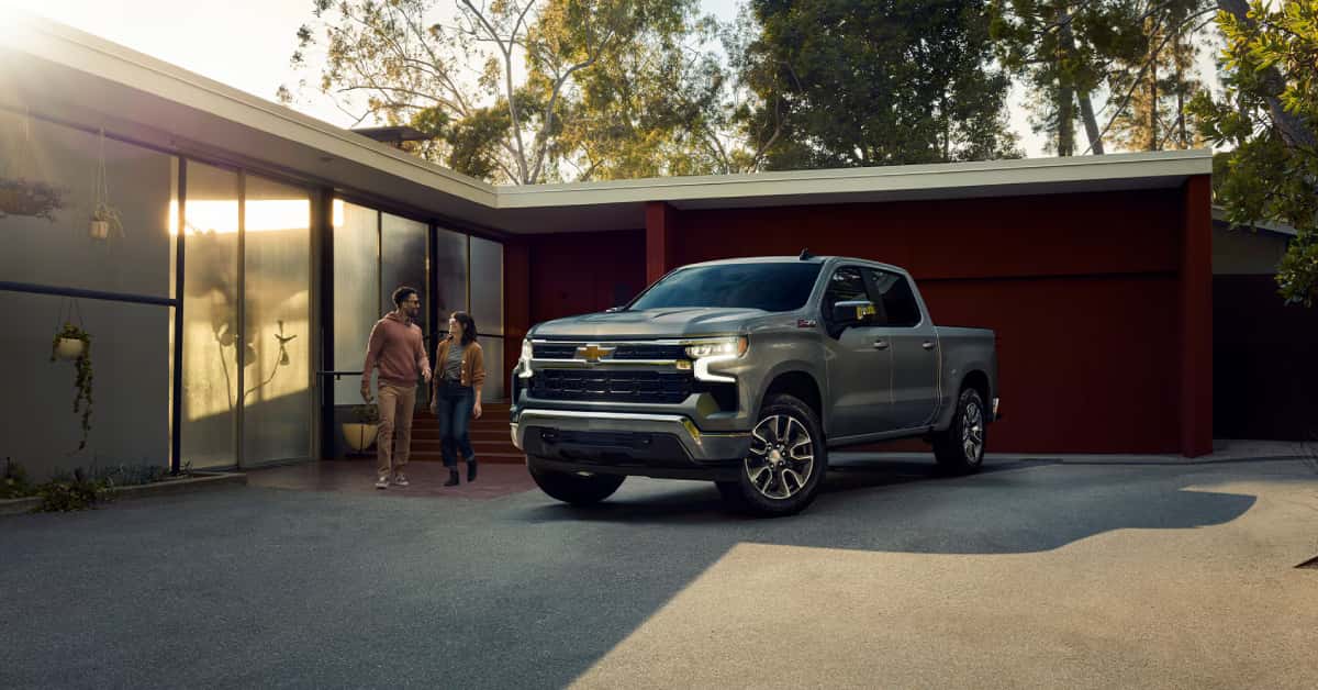 2025 Chevy Silverado 1500 LT vs RST Trim Comparison | Gordon Chevrolet
