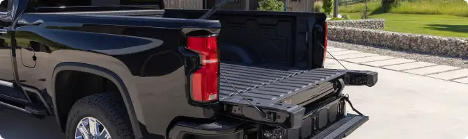 2026 Chevrolet Silverado 2500HD and 2026 Ram 2500 size, cab, and bed
