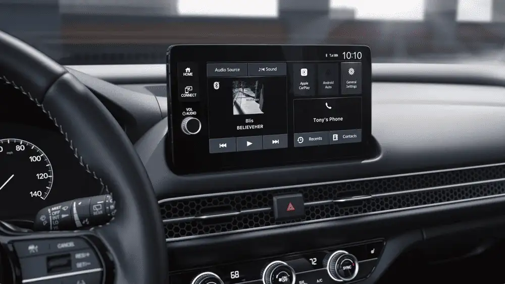2026 Honda HR-V touchscreen infotainment display showing Apple CarPlay and Android Auto near Commack NY