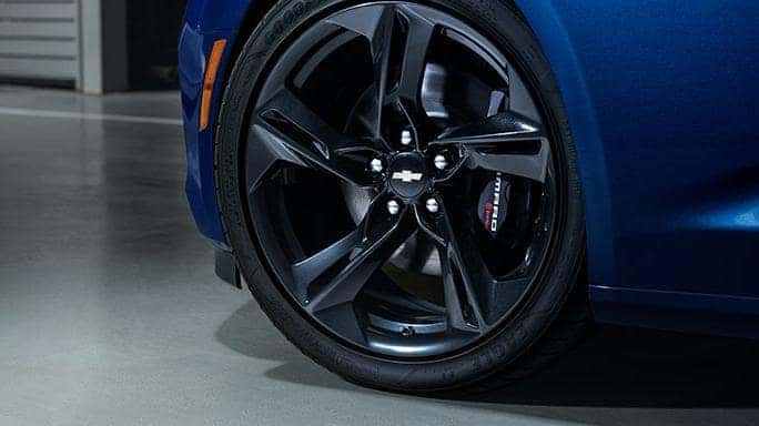 2020 Chevrolet Camaro Technology Features near Fayetteville Tennessee
