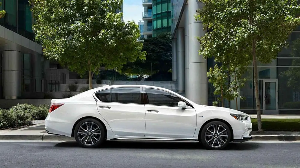 2018 White Acura RLX