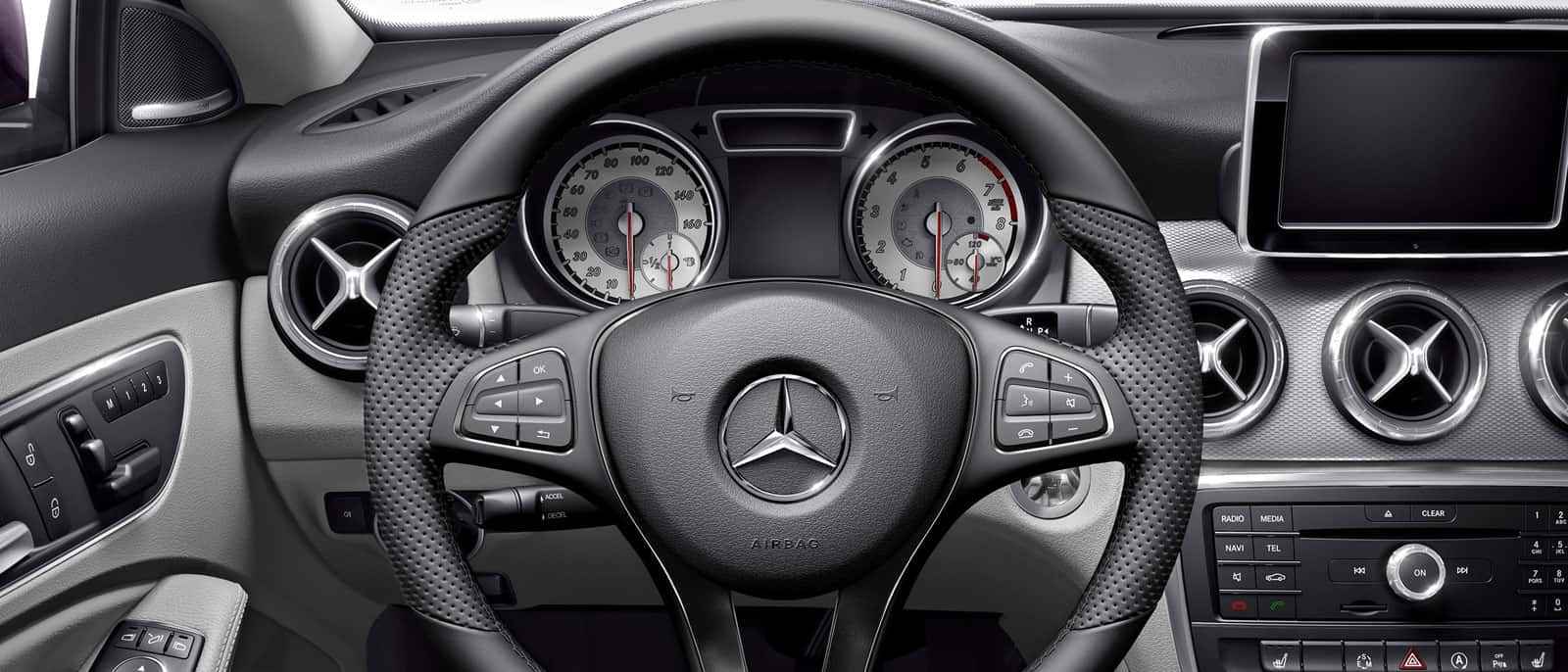 2015 Mercedes-Benz CLA250