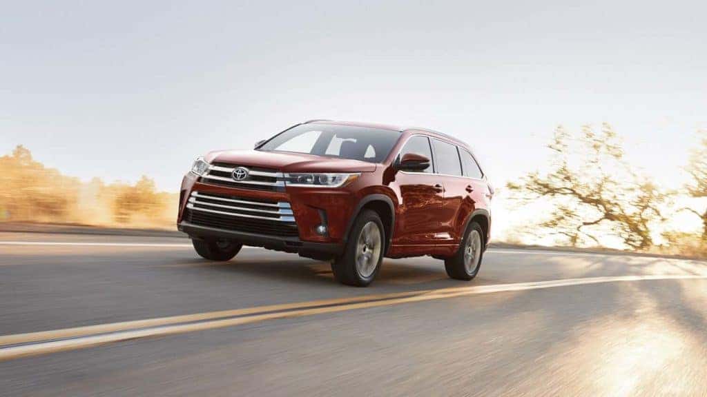 2019 Toyota Highlander Maroon on Highway