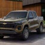 A green 2025 Chevy Colorado for sale near Knoxville is parked.
