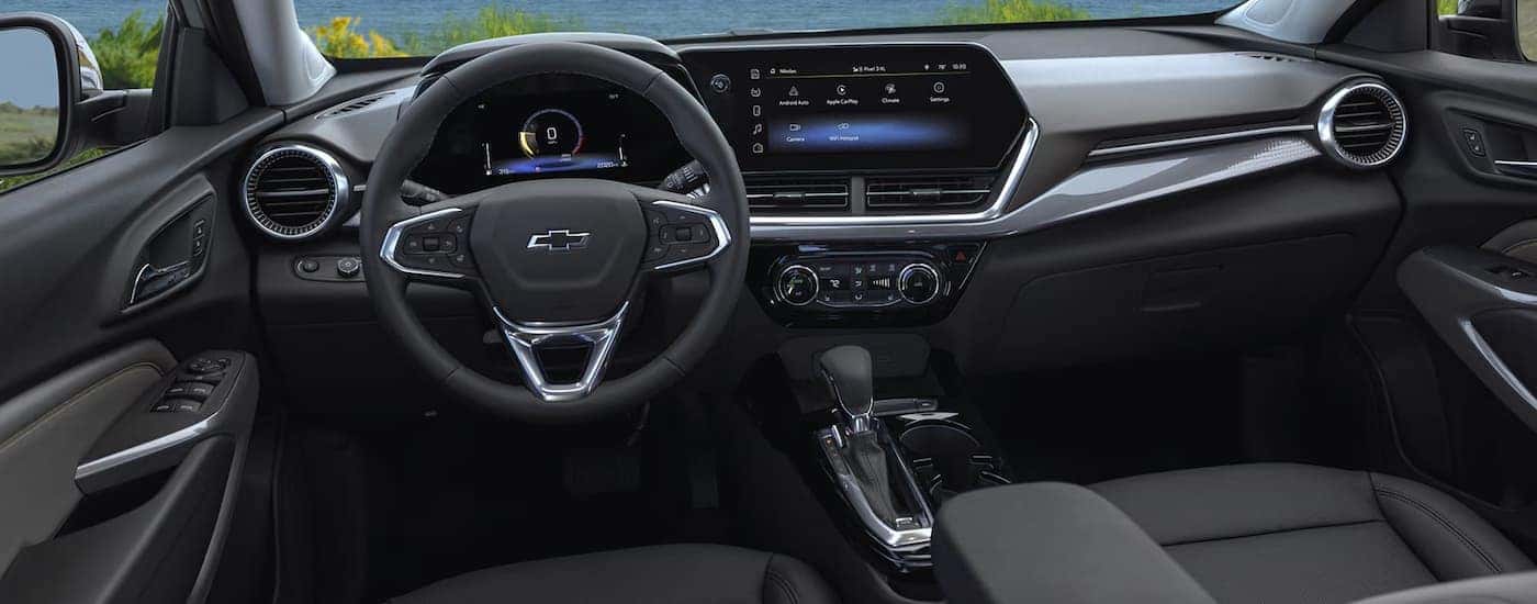 Infotainment and digital gauge cluster on a 2025 Chevy Trax For sale near Knoxville