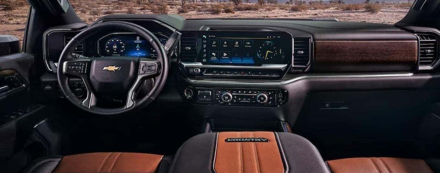Black dash in a Chevy Silverado 2500 HD.