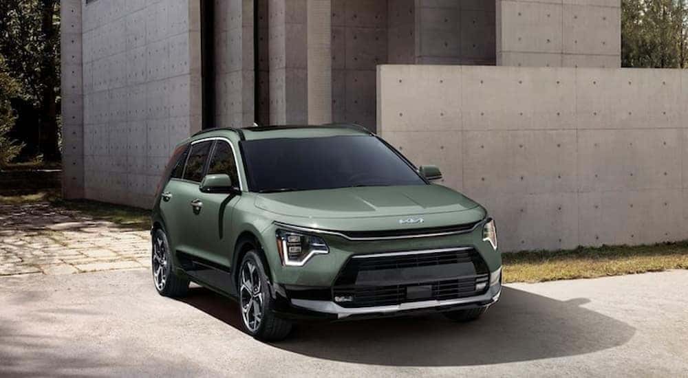 Front view at an angle of a green 2025 Kia Niro for sale.
