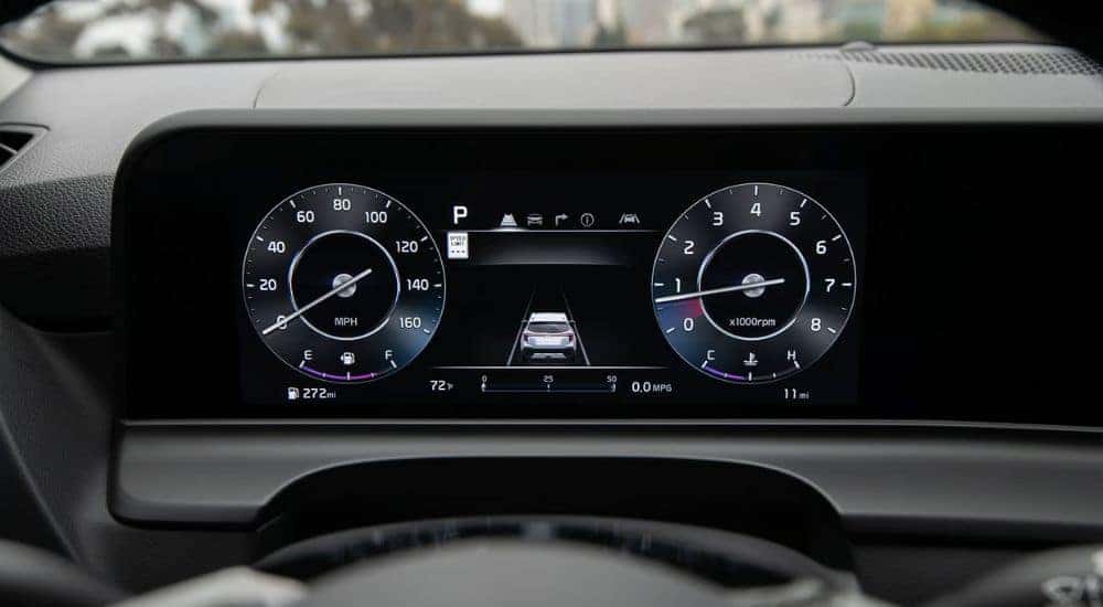 2026 Kia Seltos Dashboard Display showing lane position