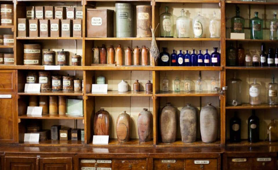 Hugh Mercer Apothecary Shop  Safford CJDRF of Fredericksburg