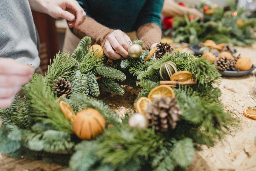 Wreath Making Class Safford CJDR of Winchester