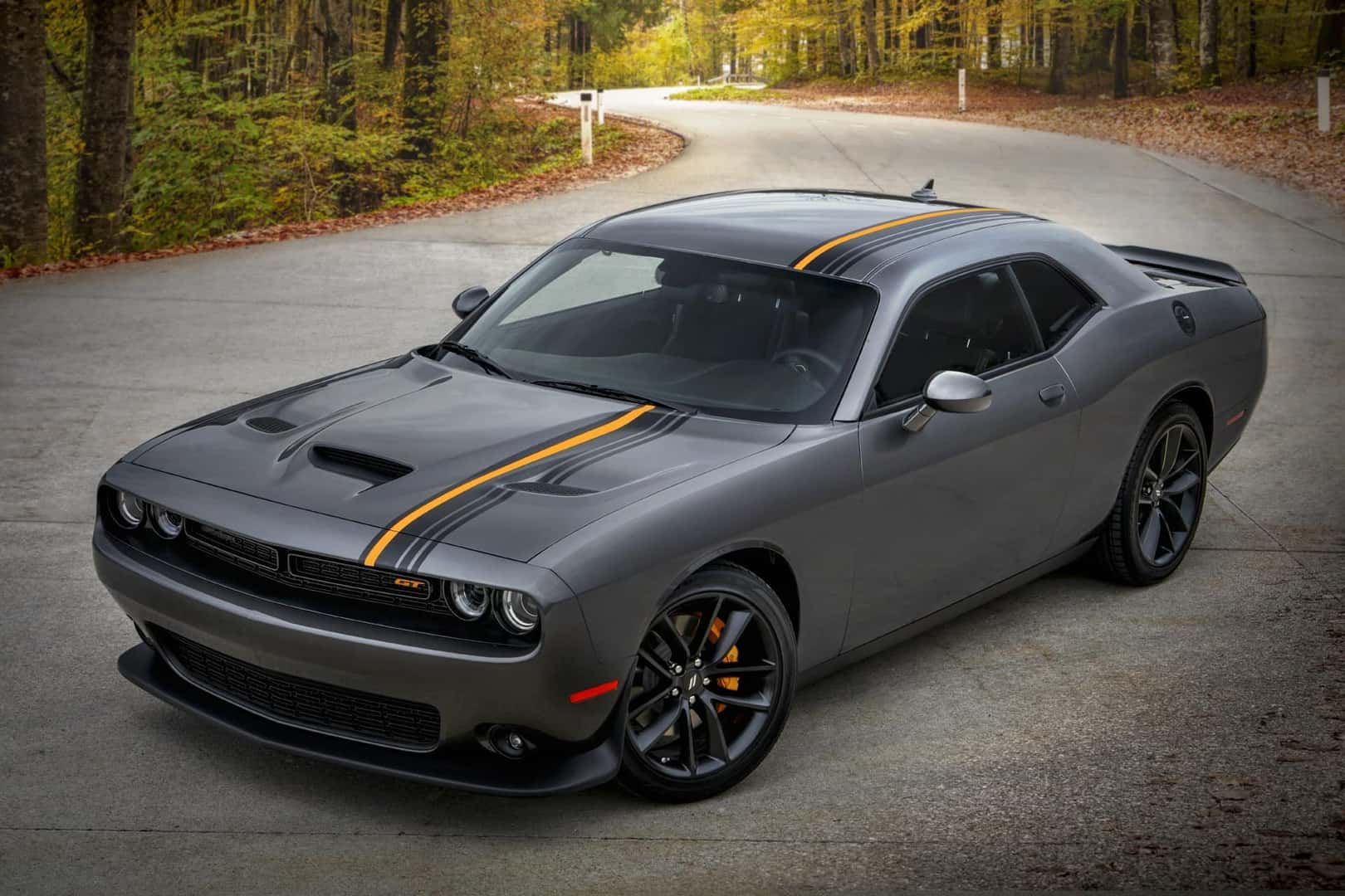 2023 Dodge Challenger vs 2023 Ford Mustang: Compare \u0026 Contrast, image size:1620x1080