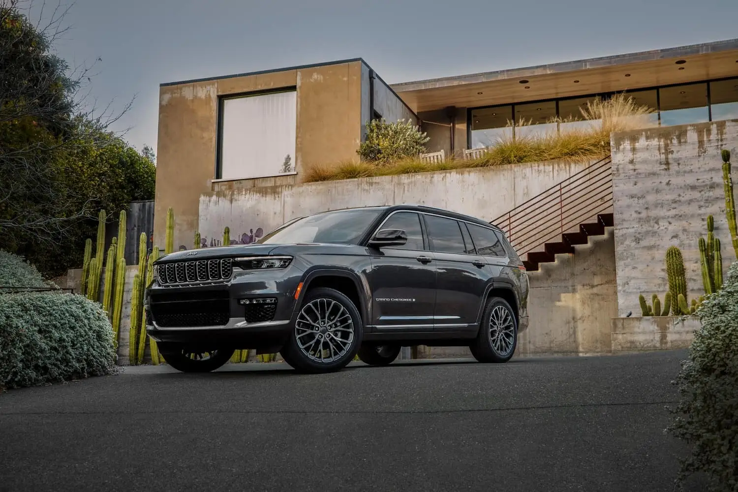 2024 Jeep Grand Cherokee L The Perfect Thanksgiving Suv Safford Cjdr Of Winchester 2951