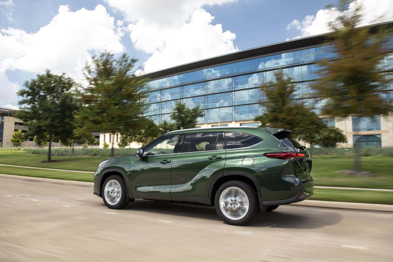 2024 Nissan Pathfinder vs Toyota Highlander Which one is best for you