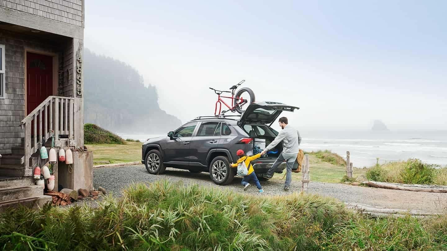 Lease a 2020 Toyota RAV4 near Texarkana TX