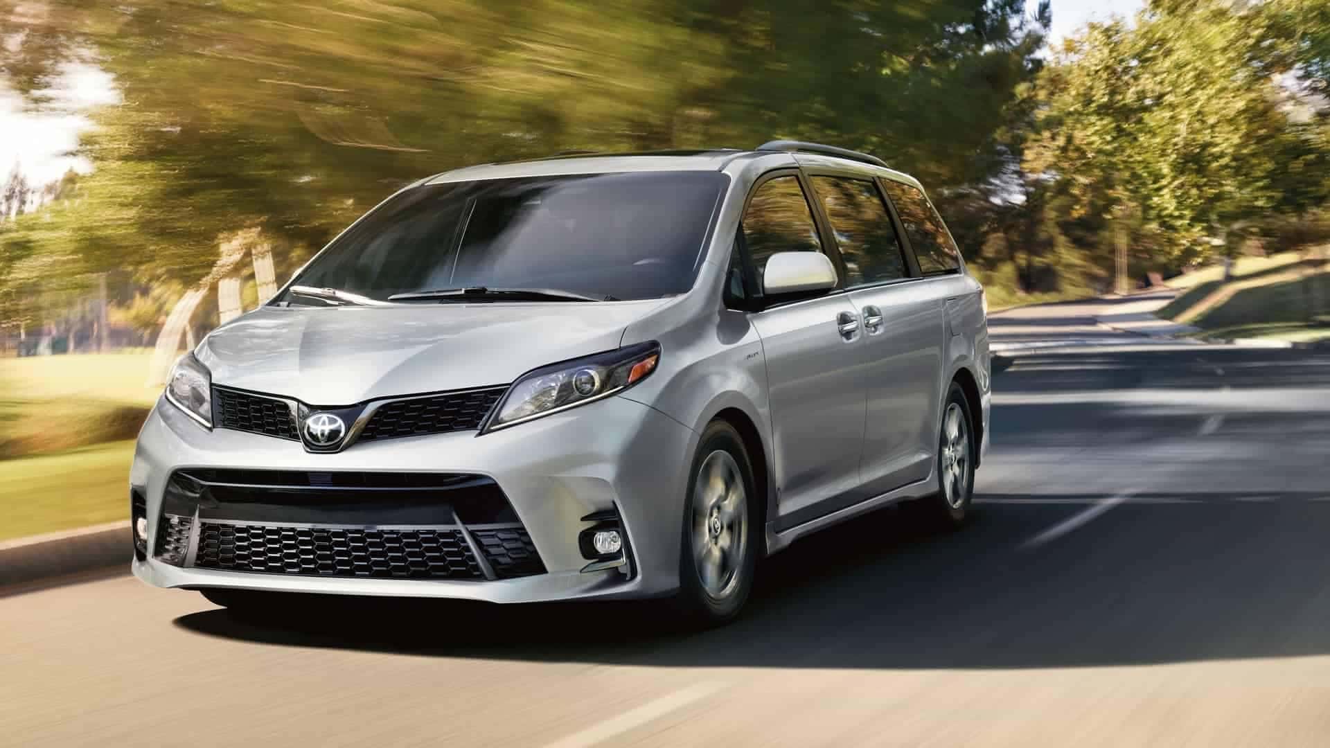 Buy a Minivan Online 2020 Toyota Sienna Near Bossier City LA