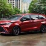 2025ToyotaSienna-exterior-01