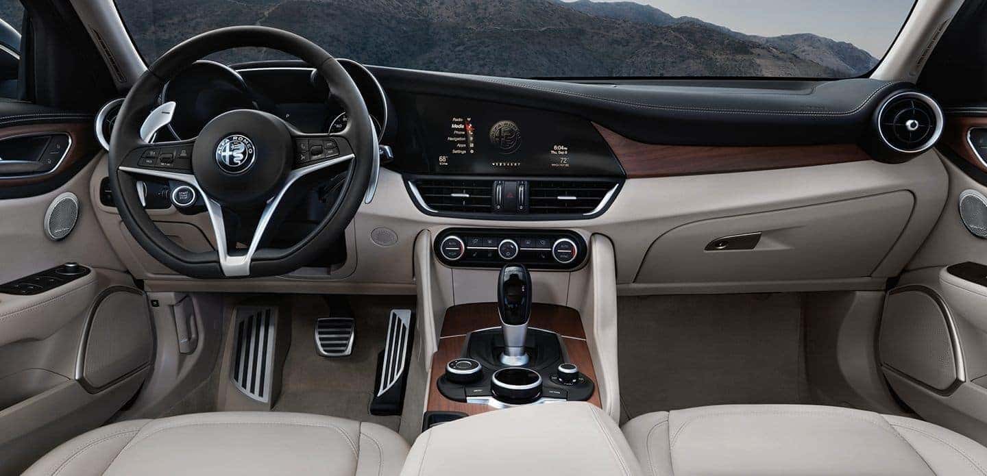 2019 Alfa Romeo Giulia interior